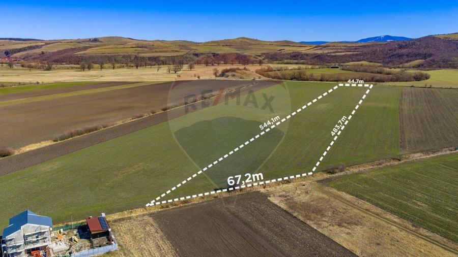 Teren agricol extravilan de 21893 mp, în Bod