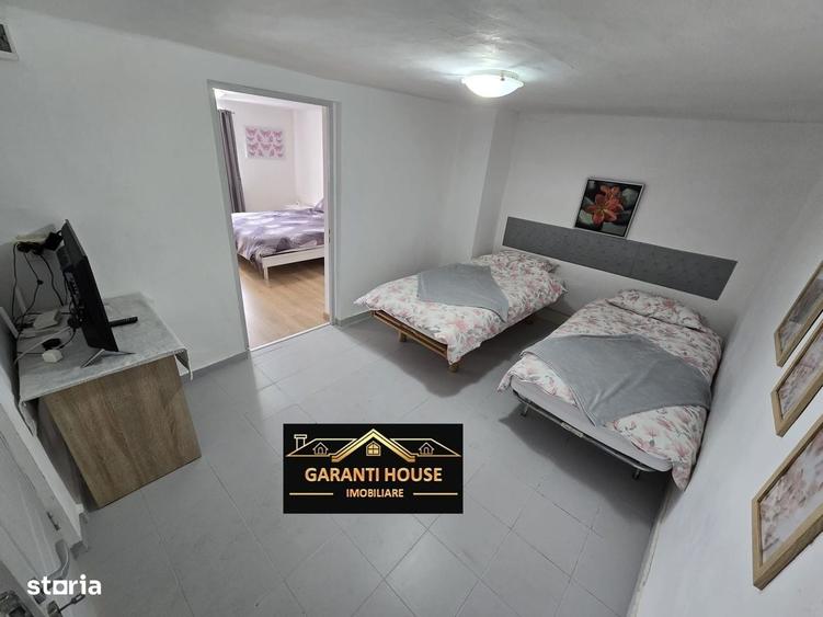Casă cu 2 camere nedecomandat cu Teren 500 Mp în Central