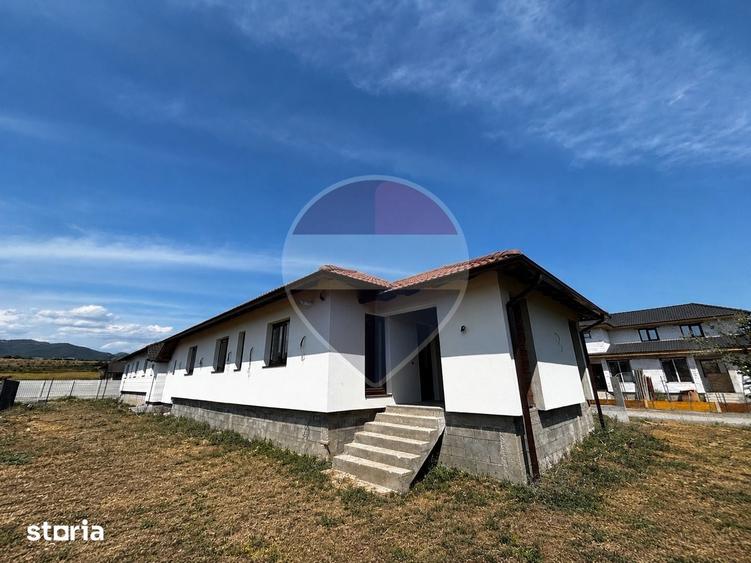 Casă cu 4 camere cu Teren 500 Mp în Ighiu
