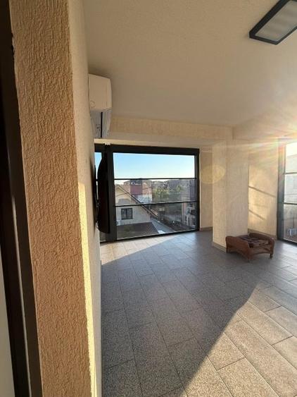 Duplex cu 4 camere cu Teren 160 Mp în Fundeni