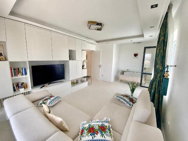 Apartament cu 2 camere decomandat, mobilat în Bucium