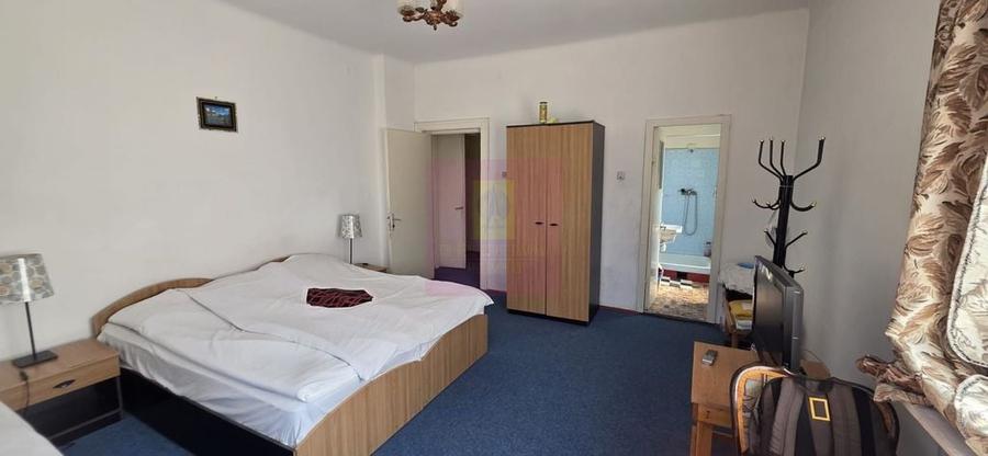 Casă cu 5 camere cu Teren 518 Mp în Central