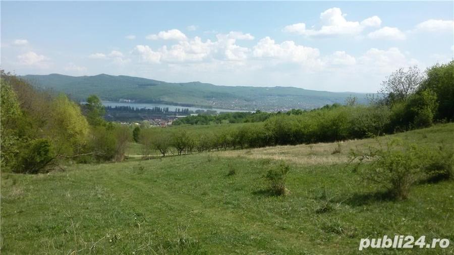 Teren de 950 mp, în Dealul Malului
