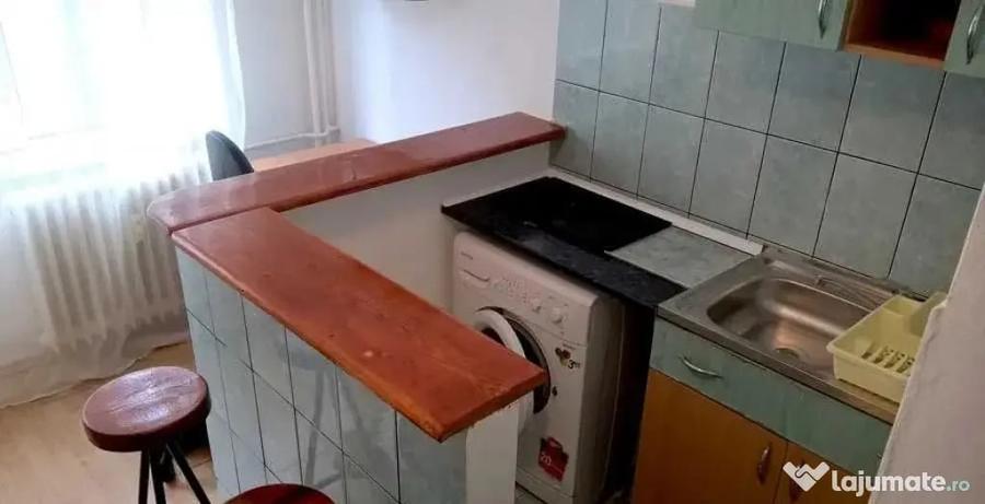 Garsonieră în Nicolina
