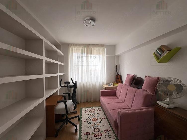 Apartament cu 3 camere decomandat în Tei