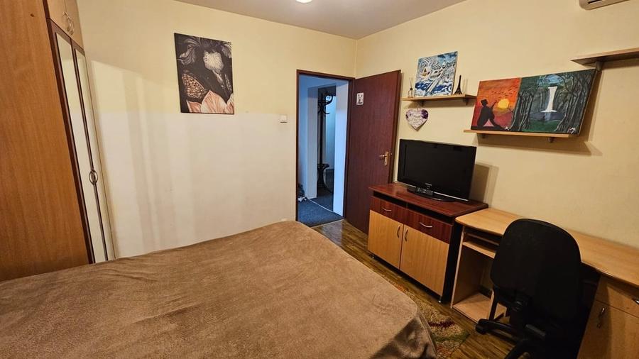 Apartament cu 4 camere decomandat în Titan