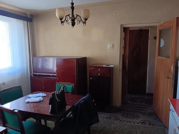 Apartament cu 2 camere nedecomandat în Trivale