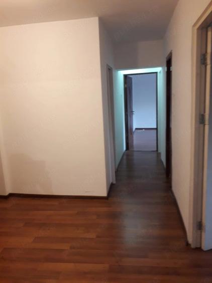 Apartament cu 2 camere decomandat în P-ța Alba Iulia