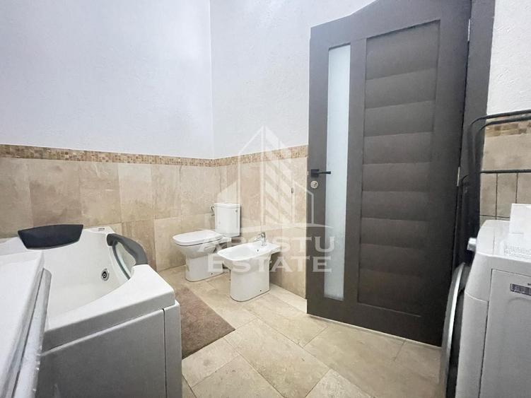Apartament cu 2 camere decomandat, mobilat în Central