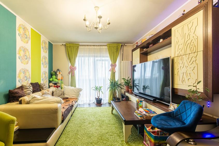 Apartament cu 2 camere decomandat, mobilat în Dacia