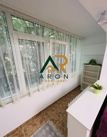 Apartament cu 3 camere semidecomandat, mobilat în Berceni