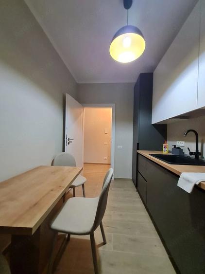 Apartament cu 2 camere decomandat în Giroc