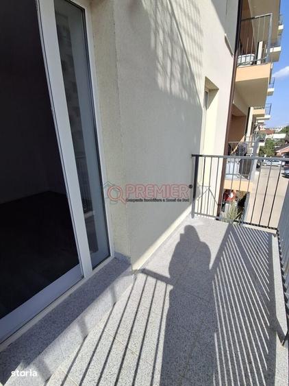 Apartament cu 3 camere decomandat în Berceni