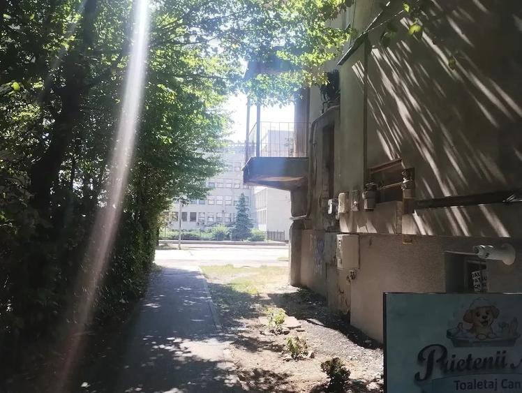 Proprietar inchiriez spatiu demisol 14,42 mp,Republicii 1,vis a vis de palatul justitiei - 2