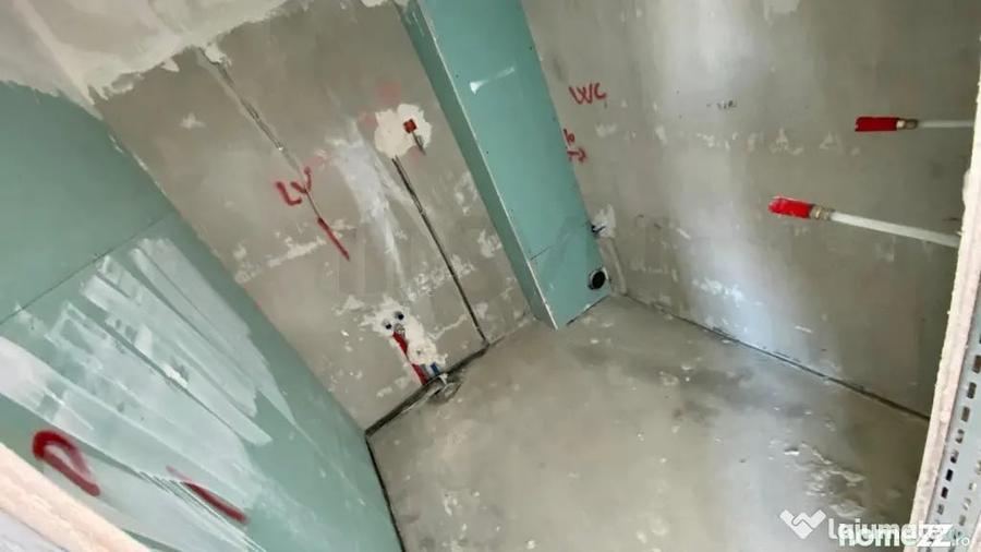 Apartament cu 3 camere decomandat în Lacul Morii