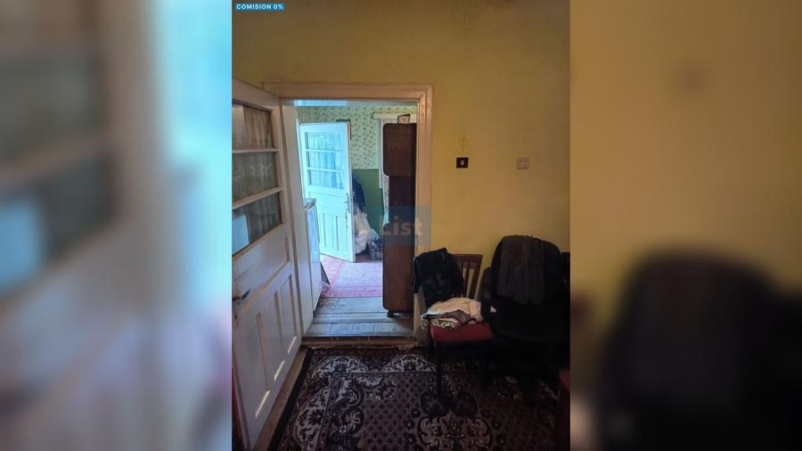 Casă cu 3 camere cu Teren 1685 Mp în Valter Mărăcineanu
