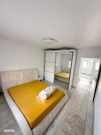Apartament cu 3 camere semidecomandat în Drumul Taberei