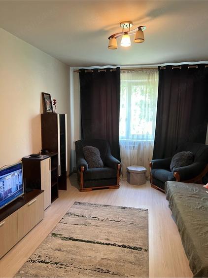 Apartament cu 2 camere semidecomandat în Gara