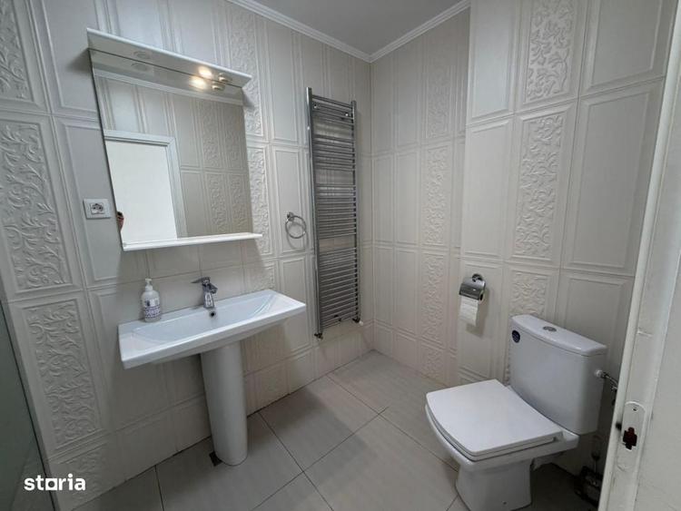 Spatiu de inchiriat cladire moderna, central, etaj 3 cu lift, tera - 5