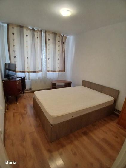 Apartament cu 2 camere semidecomandat în Cornișa