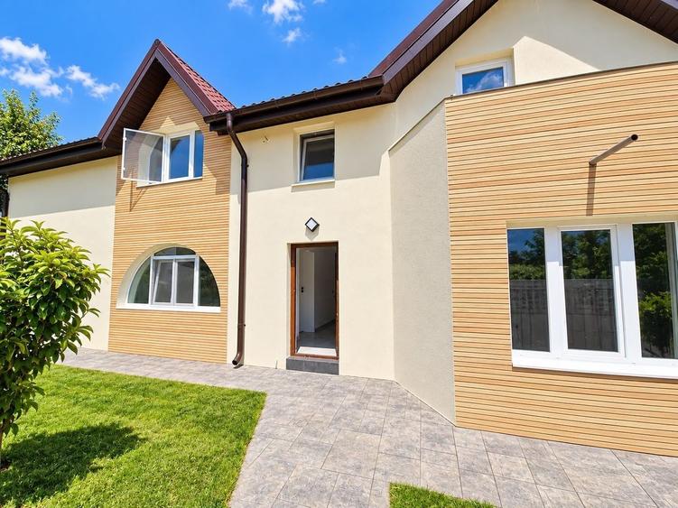 Casă individuală cu 5 camere cu Teren 550 Mp în Berceni