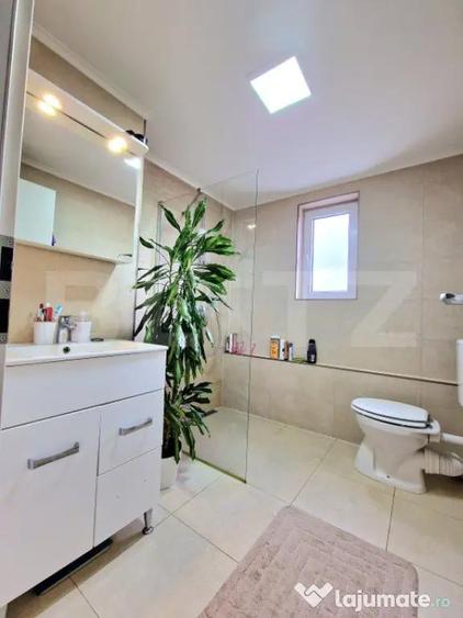 Apartament cu 4 camere semidecomandat, mobilat în Florești