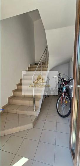 Apartament cu 3 camere decomandat, mobilat în Brâncoveanu