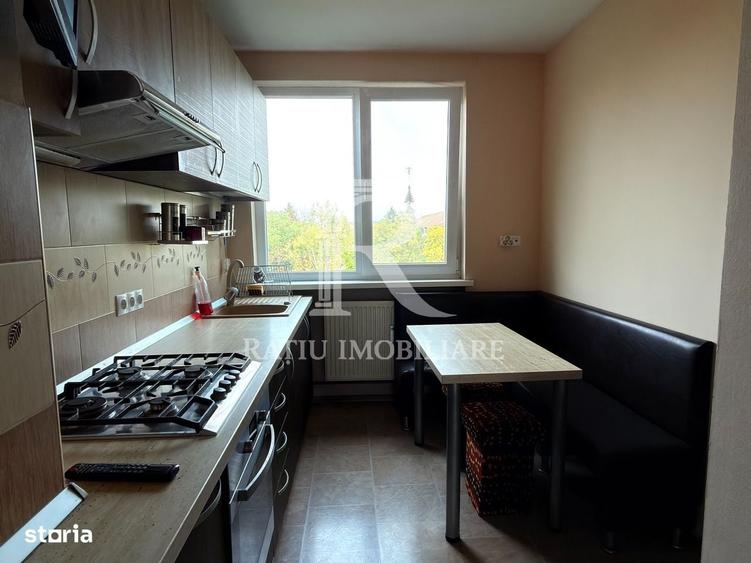 Apartament cu 3 camere decomandat în Dacia