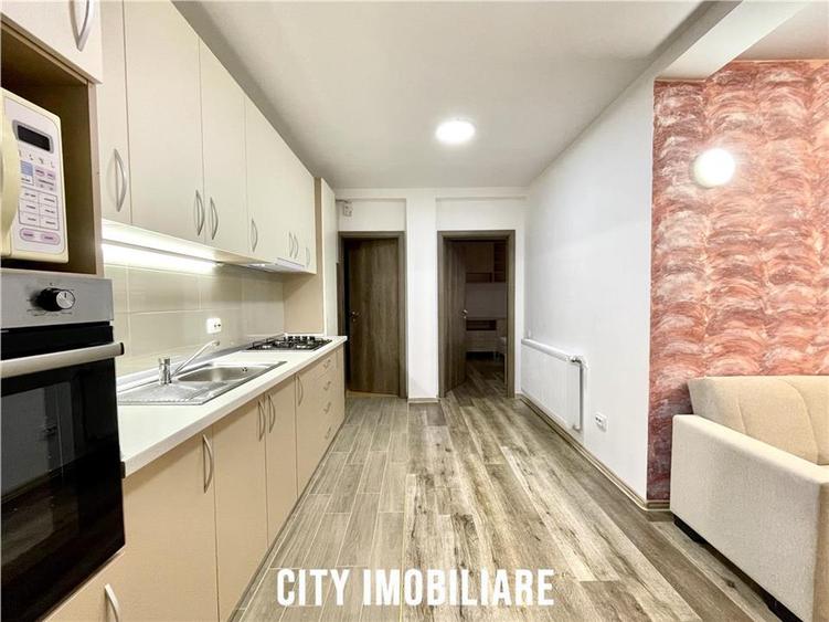 Apartament cu 3 camere semidecomandat, mobilat în Bună Ziua