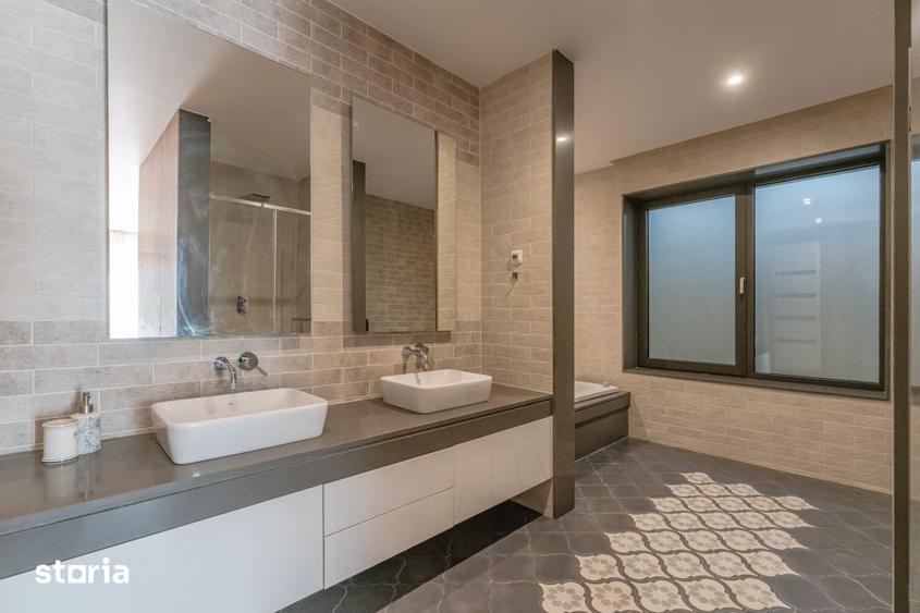 Apartament cu 4 camere în Cetatea