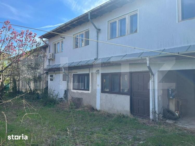 Casă cu 9 camere cu Teren 111 Mp în Brazda lui Novac