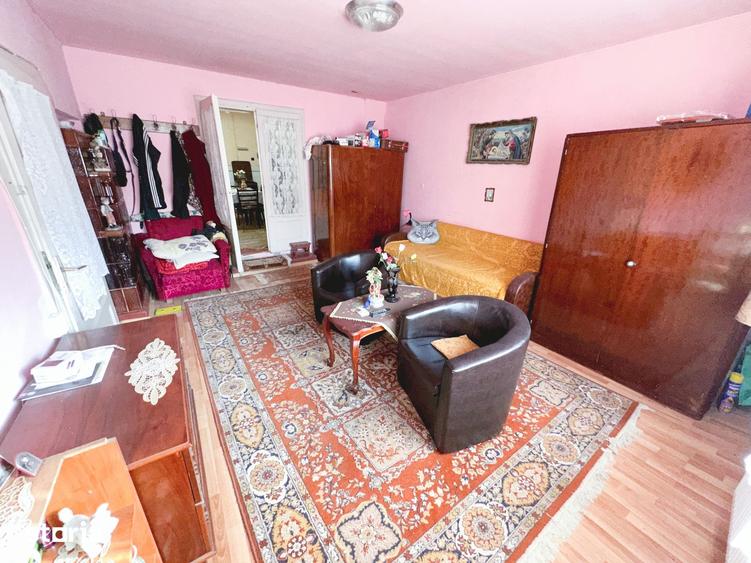 Casă cu 3 camere cu Teren 2200 Mp în Târnăveni