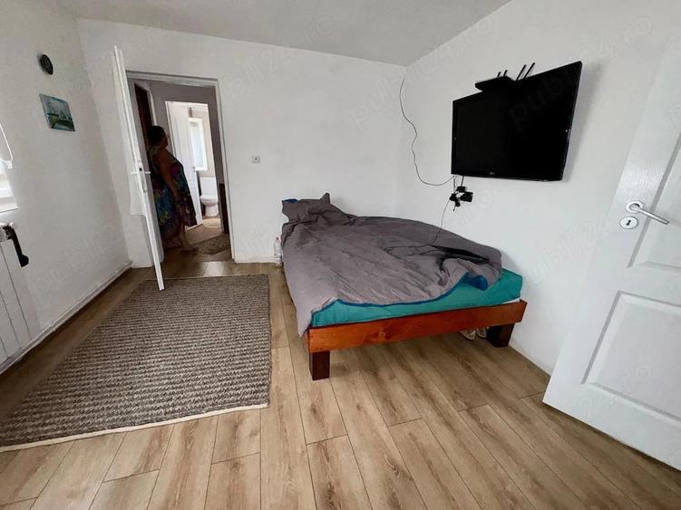Casă cu 2 camere cu Teren 10199 Mp în Cotmeana