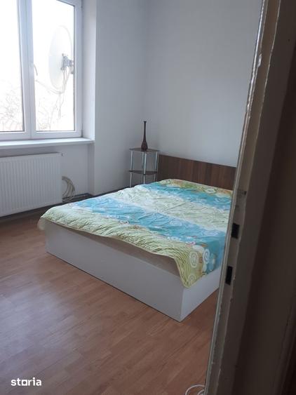 Apartament cu 3 camere decomandat în Tipografilor