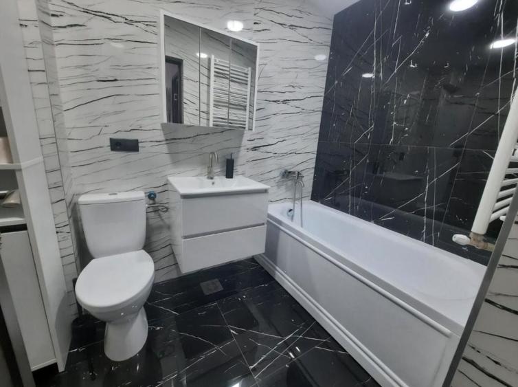 Apartament cu 2 camere decomandat în Central