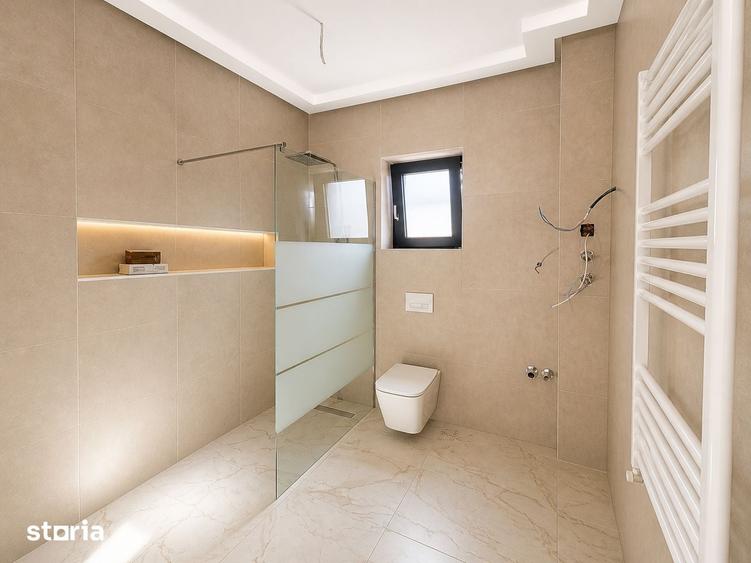 Casă cu 4 camere cu Teren 450 Mp în Podu Roș