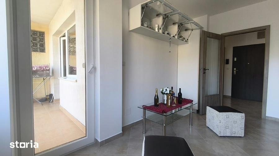 Apartament cu 4 camere decomandat în Central