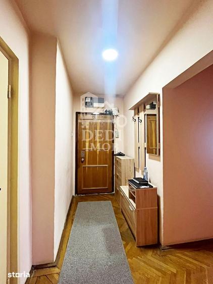 Apartament cu 3 camere decomandat în Central