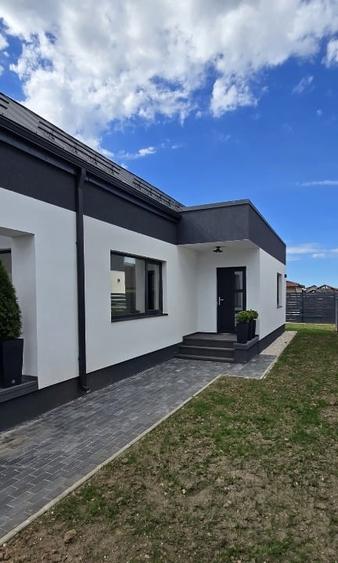 Casă individuală cu 3 camere cu Teren 300 Mp în Tărlungeni