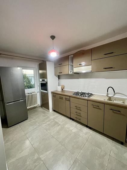 Apartament cu 2 camere decomandat în Gară