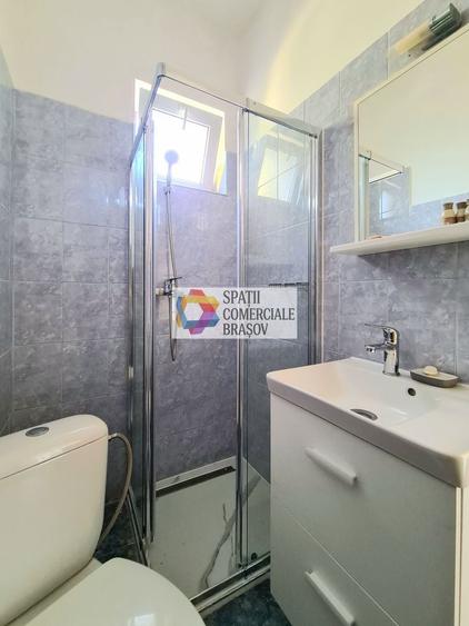 Casă individuală cu 3 camere cu Canalizare în Central