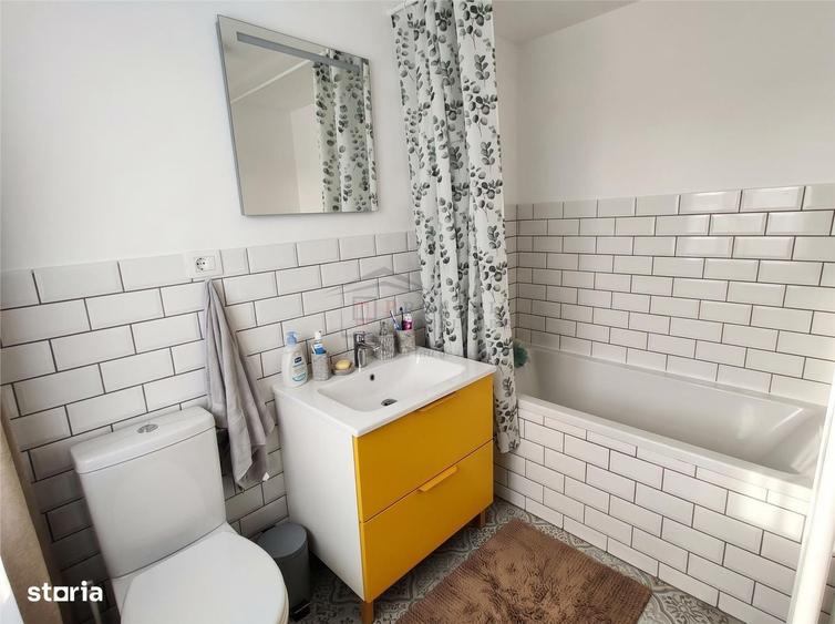 Apartament cu 3 camere decomandat în Burdujeni