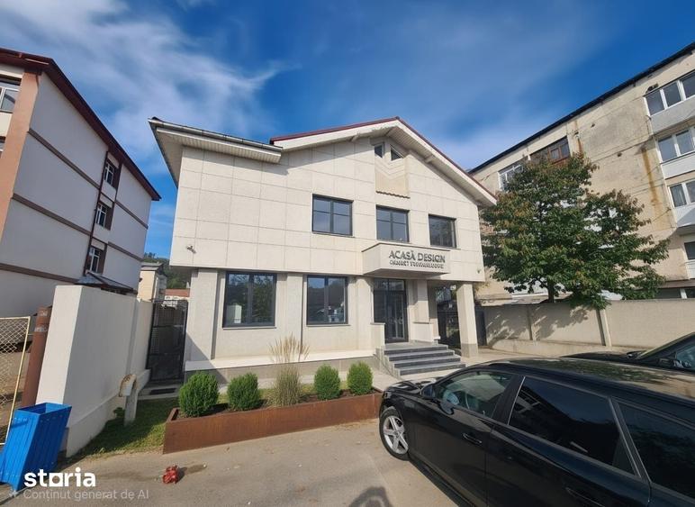 Spațiu comercial, de 914 mp, în Central