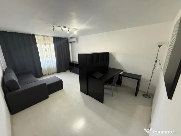 Apartament cu 2 camere decomandat în Rovine