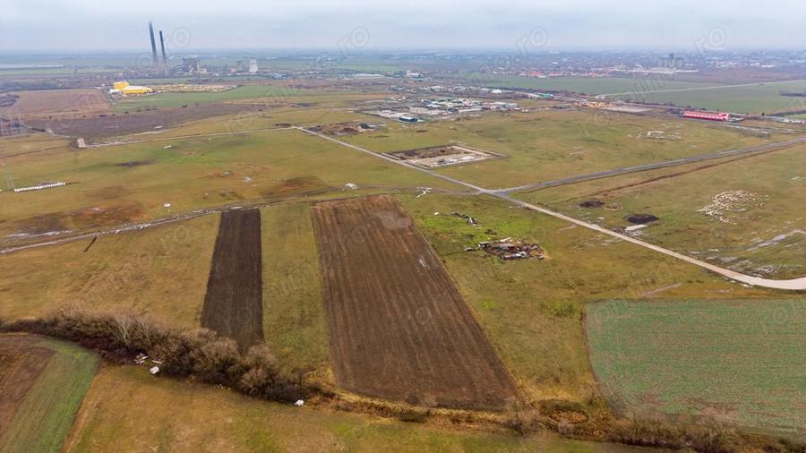 Teren de 5000 mp, în Nord