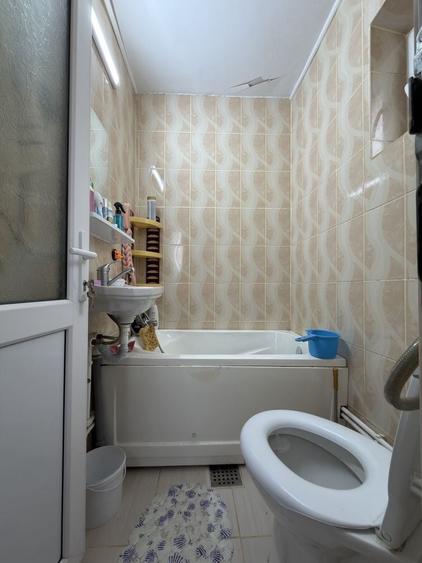 Casă cu 3 camere în Corbu