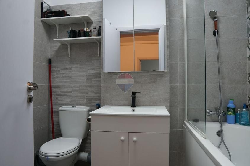 Apartament cu 2 camere decomandat, mobilat în Titan