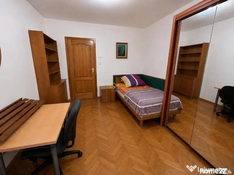 Apartament cu 4 camere decomandat în Ultracentral