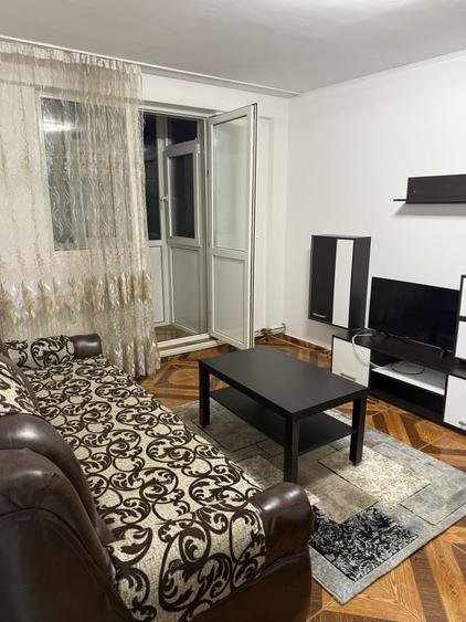 Apartament cu 2 camere semidecomandat în Militari