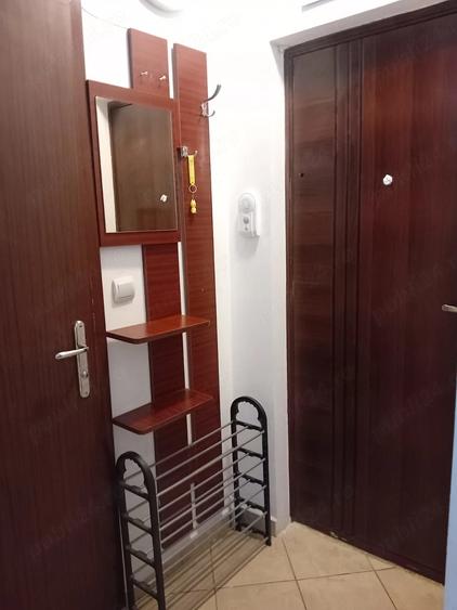 Apartament cu 2 camere nedecomandat în UTA